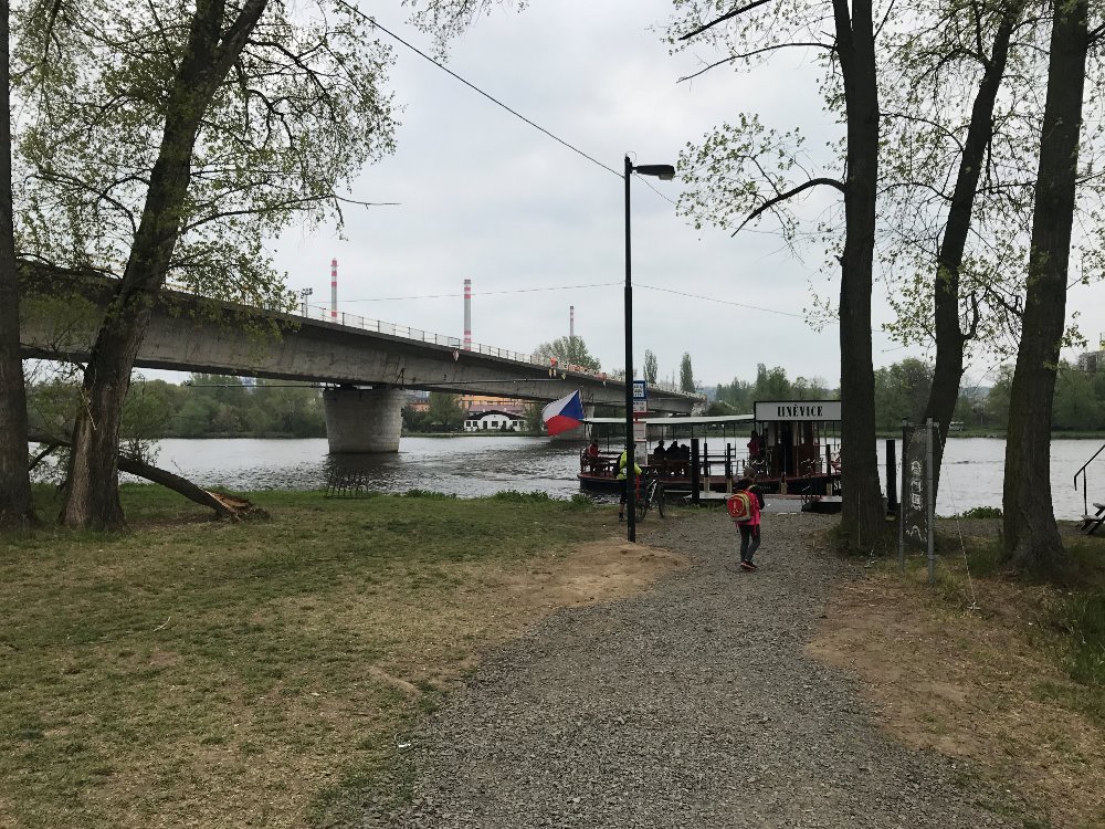 Zvedání mostu Štětí